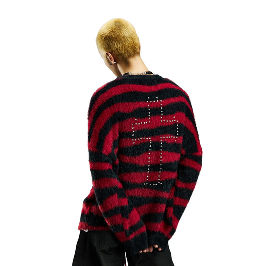 1101 CROSS SWEATER
